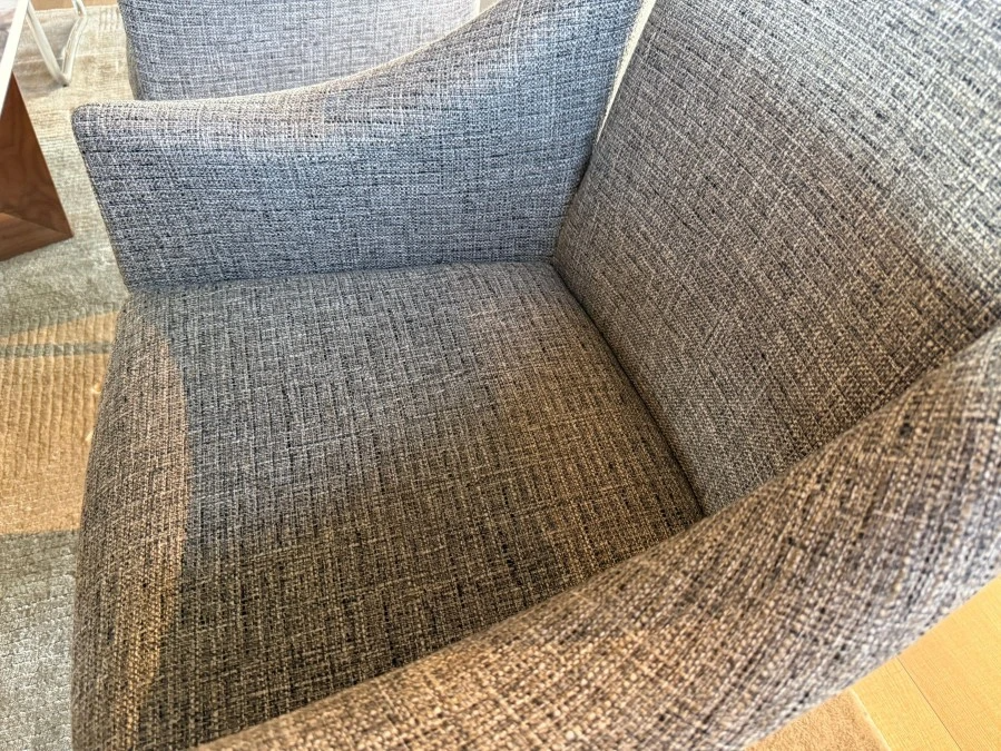 Sedia con braccioli Vela