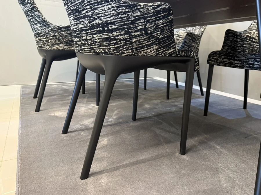 Sedia con braccioli Eleganza Nia