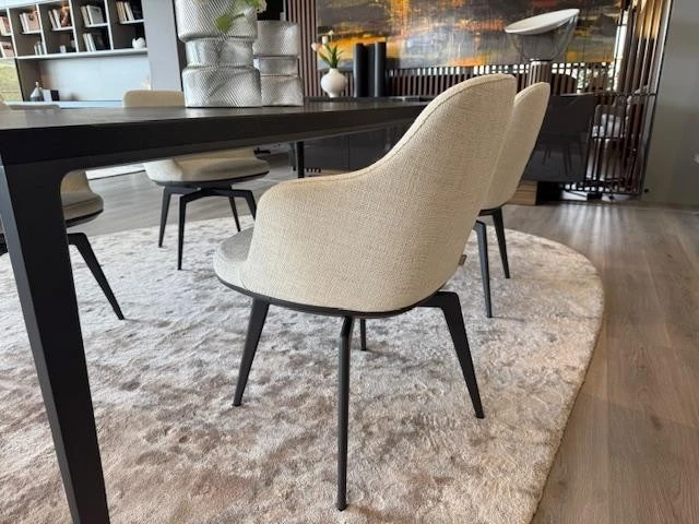 Sedia Caratos girevole