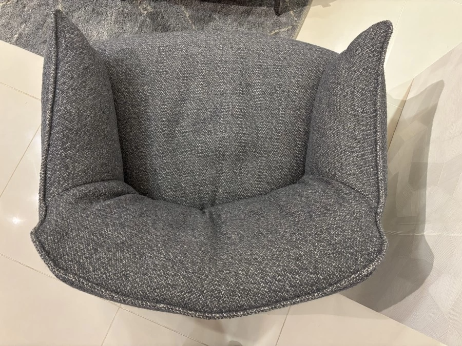 Poltrona con pouf Archibald Gran Comfort