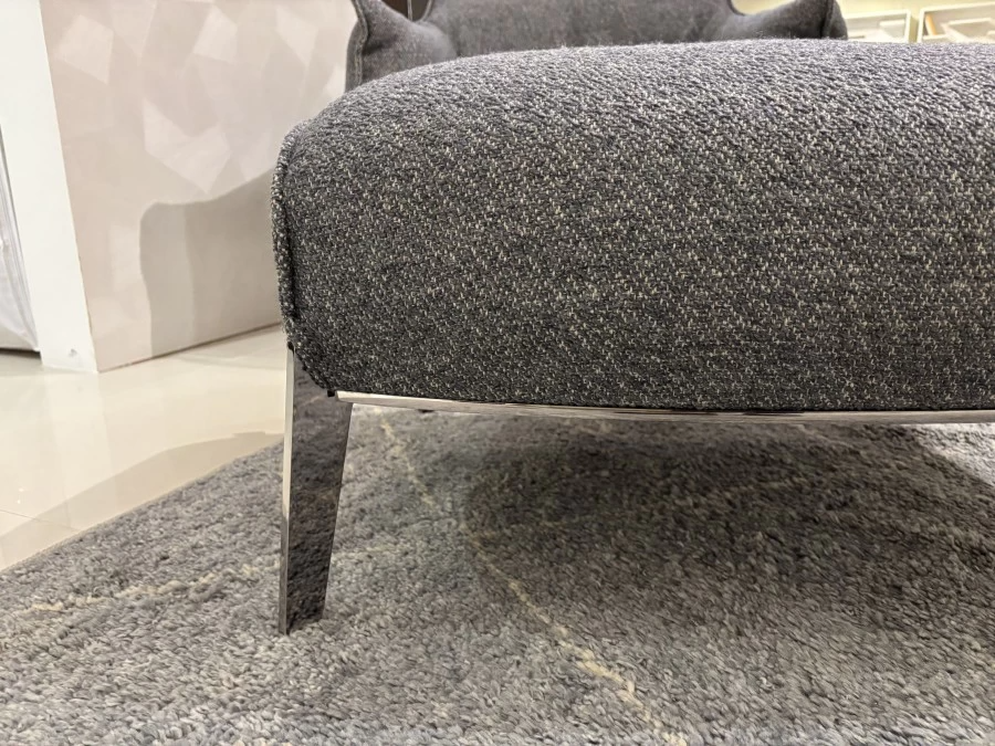 Poltrona con pouf Archibald Gran Comfort