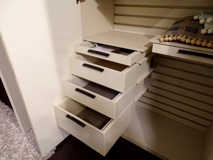 Armadio battente Stripe