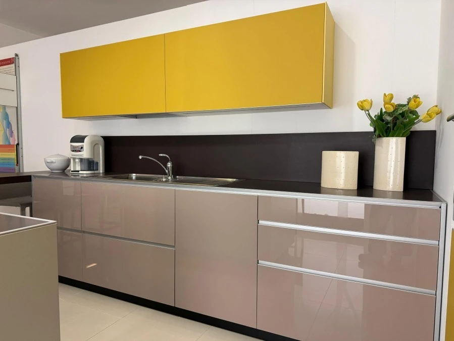 Cucina con penisola Demode Forma