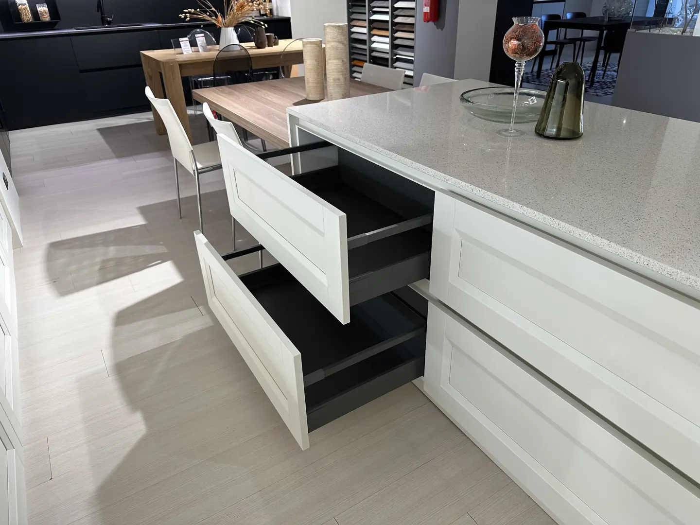 Cucina Asia con isola - Forma Cucine