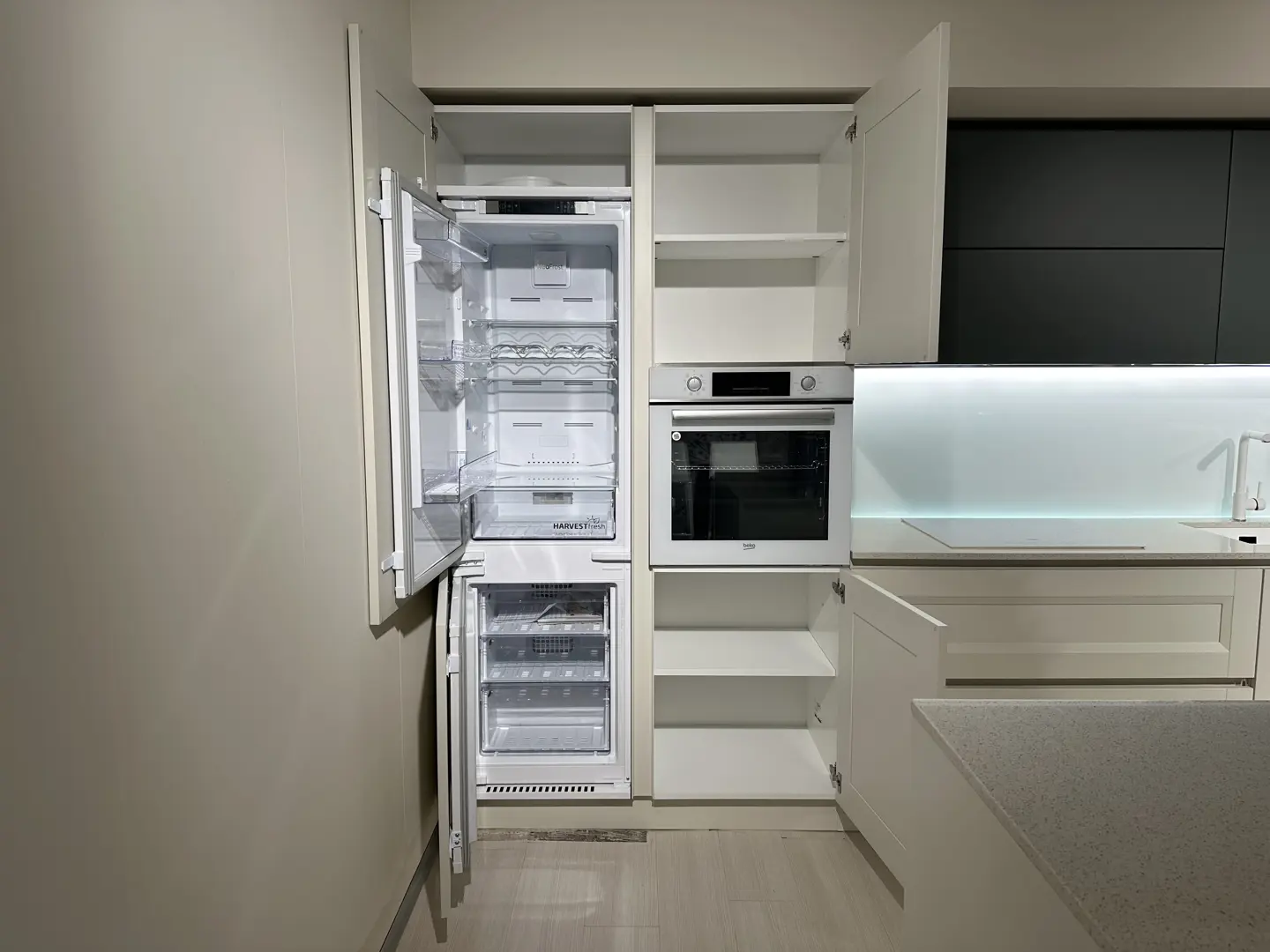Cucina Asia con isola - Forma Cucine