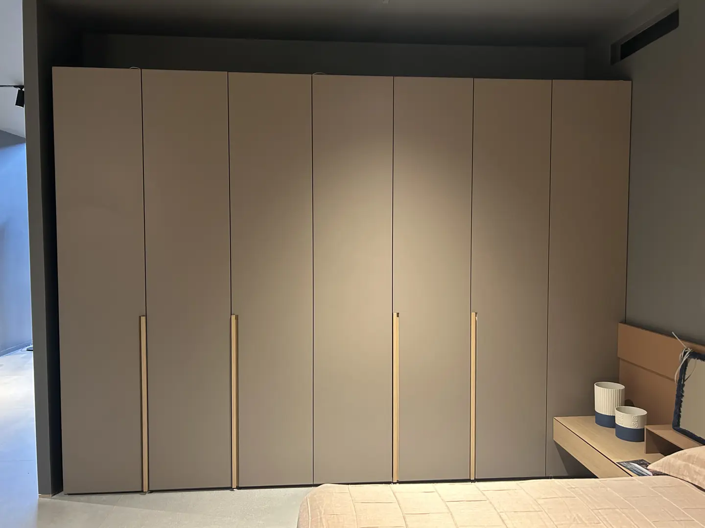 Armadio battente tratto