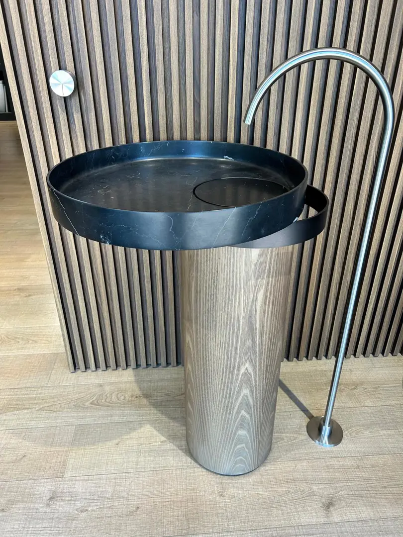 Lavabo Eccentrico freestanding