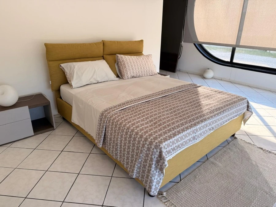Letto matrimoniale con contenitore Oggioni PLIO