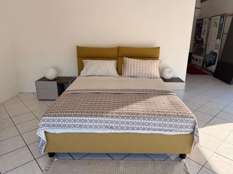 Letto matrimoniale con contenitore Oggioni PLIO