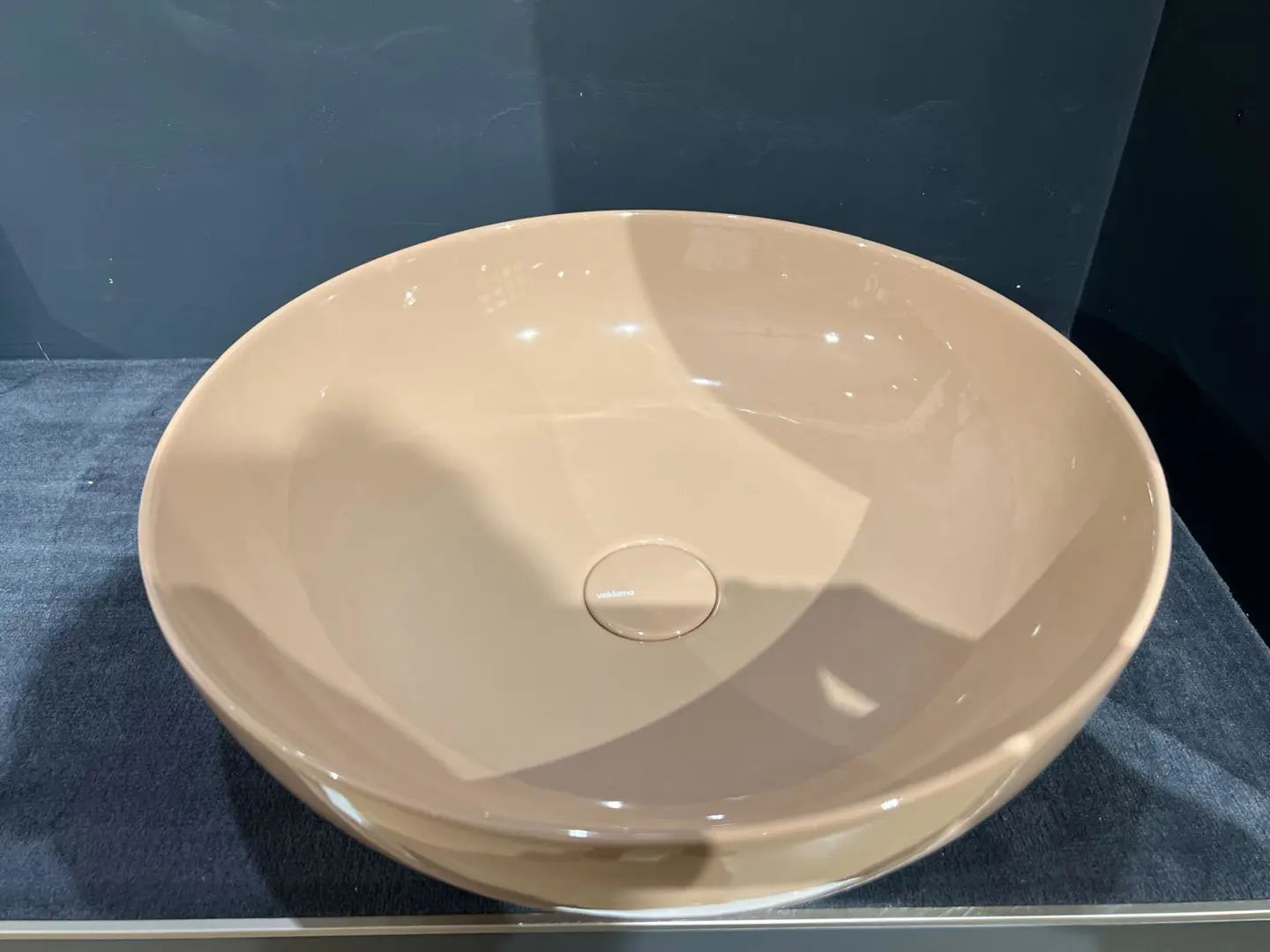 Lavabo d'appoggio Pod Valdama