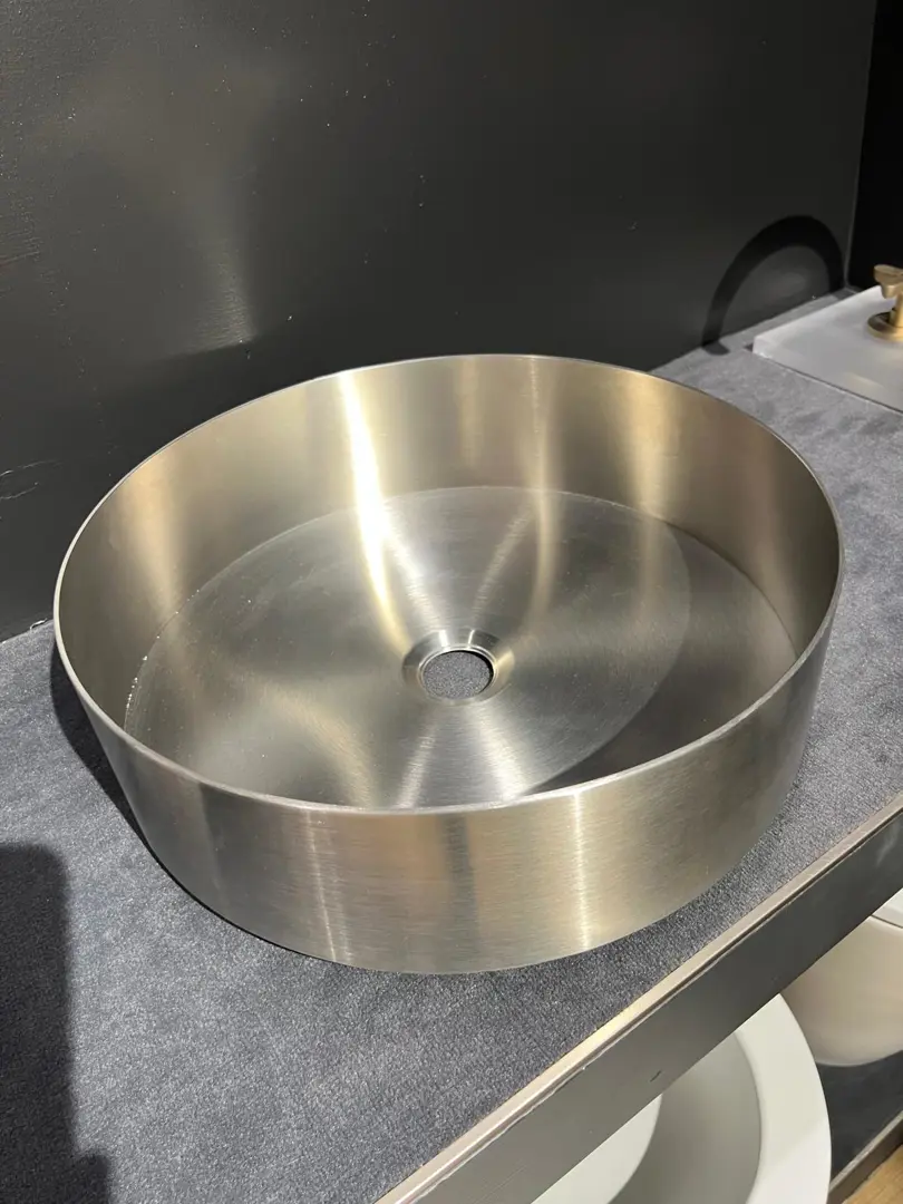 Lavabo d'appoggio in acciaio inox Gessi