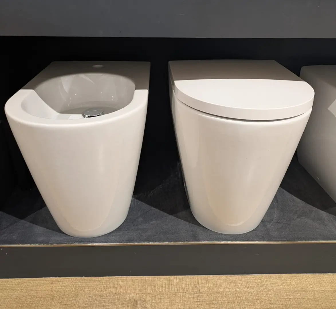 Coppia sanitari a terra Laufen Kartell