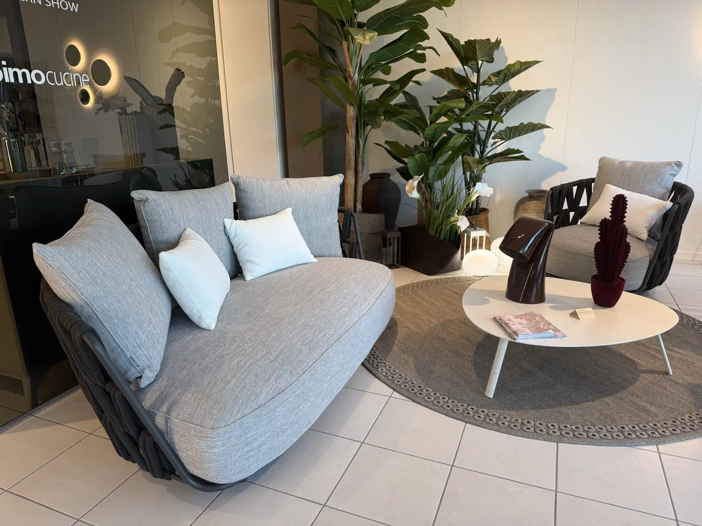 Swipe Sofa