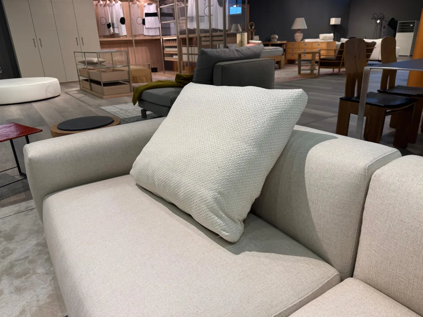 Divano Flexform Lario