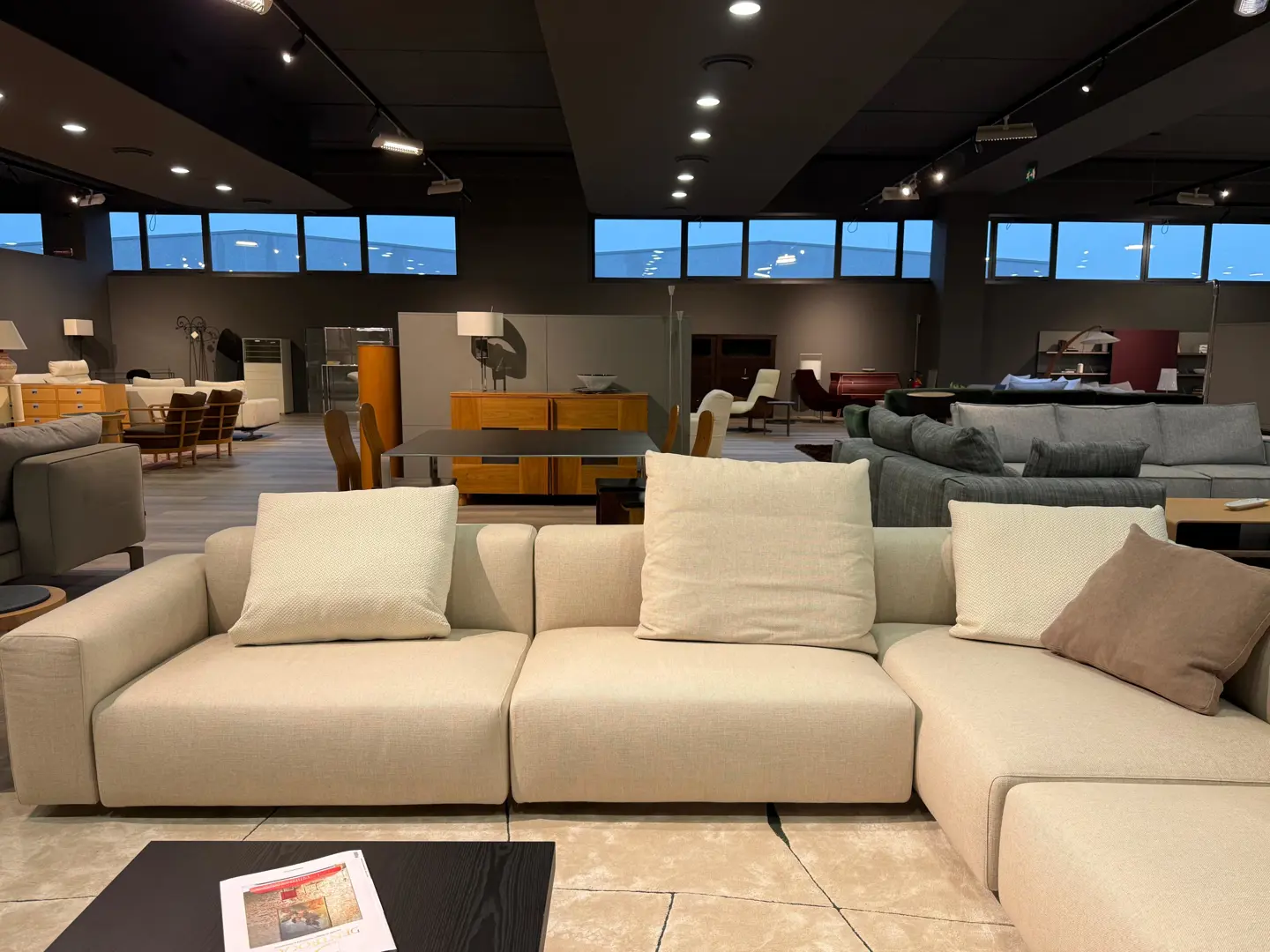 Divano Flexform Lario