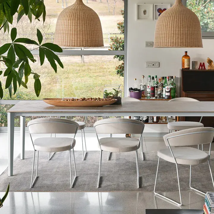 Tavolo Pentagon