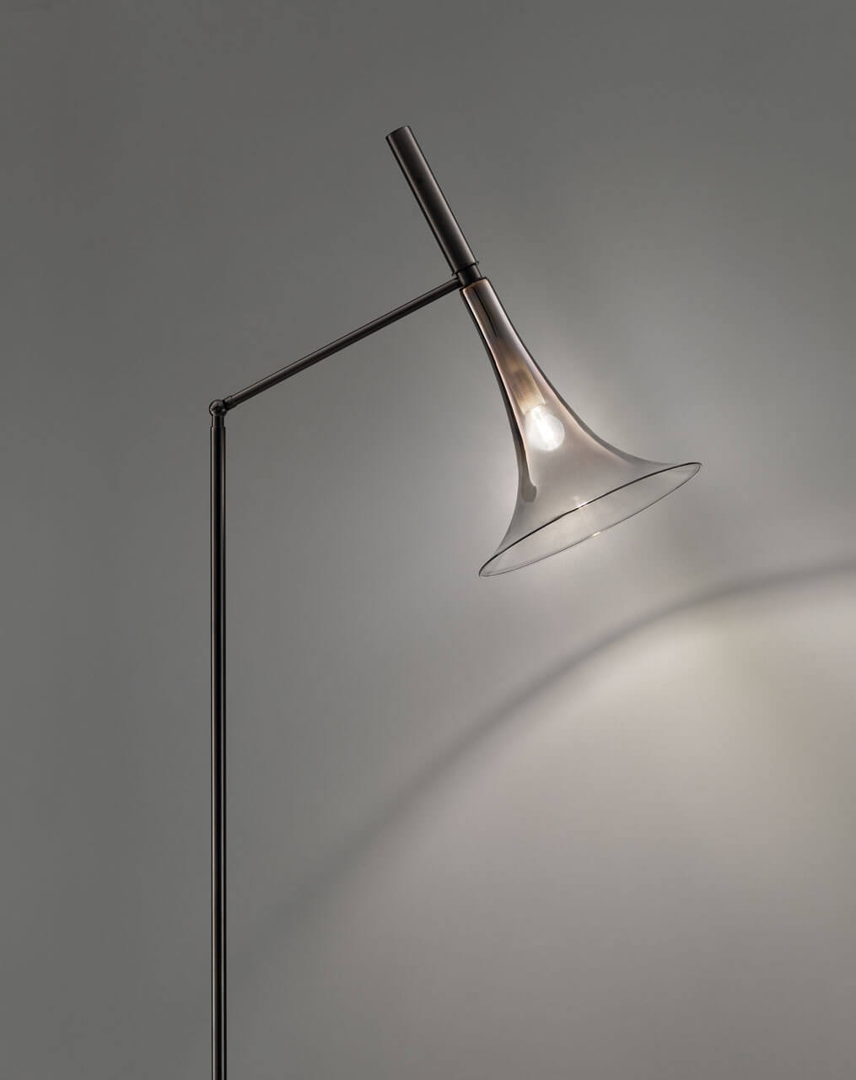 Lampada da terra Baffo