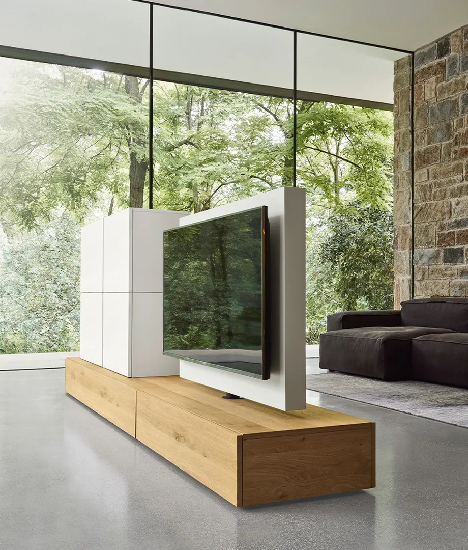 Mobile TV Units Roto