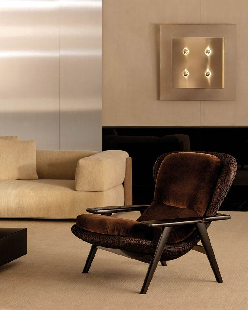Elas Armchair