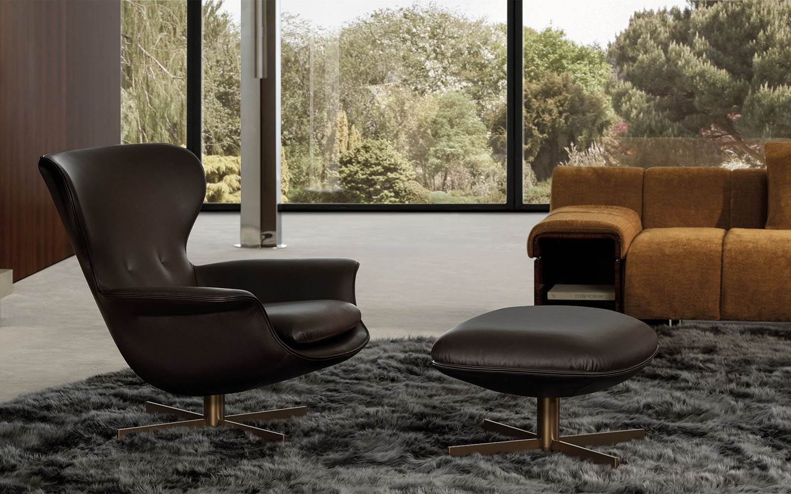 Elas Armchair