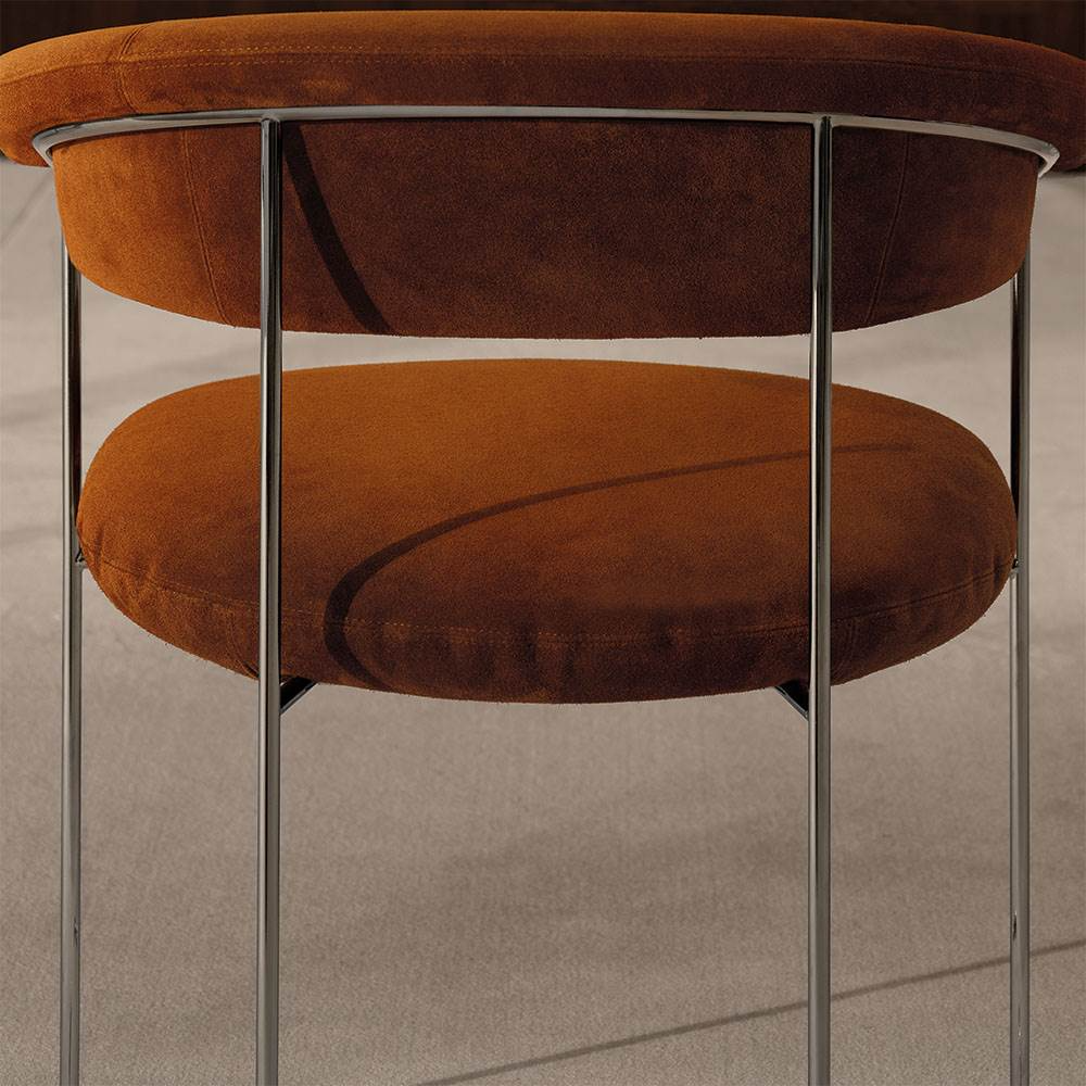 Elyne Chair