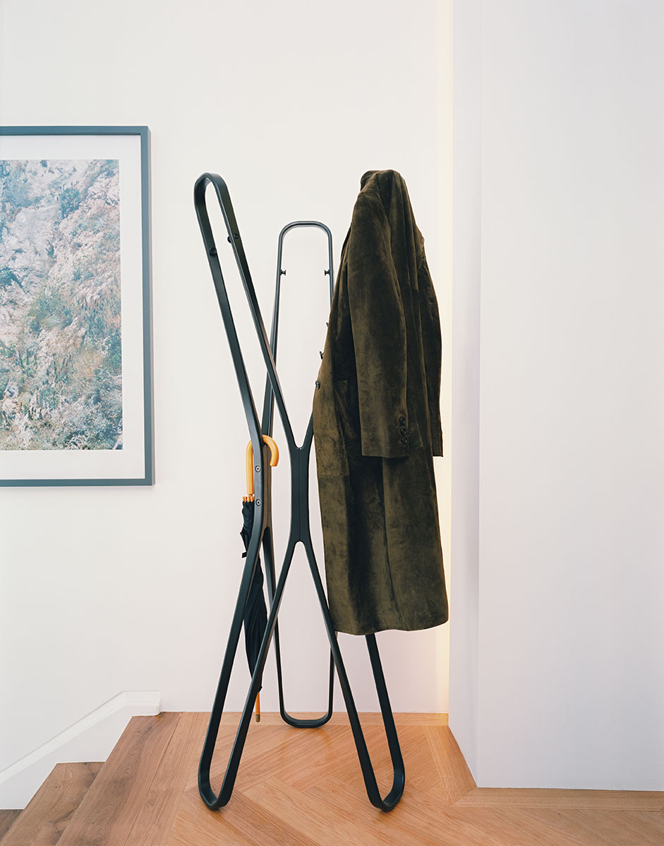 Coat Stand Saturn