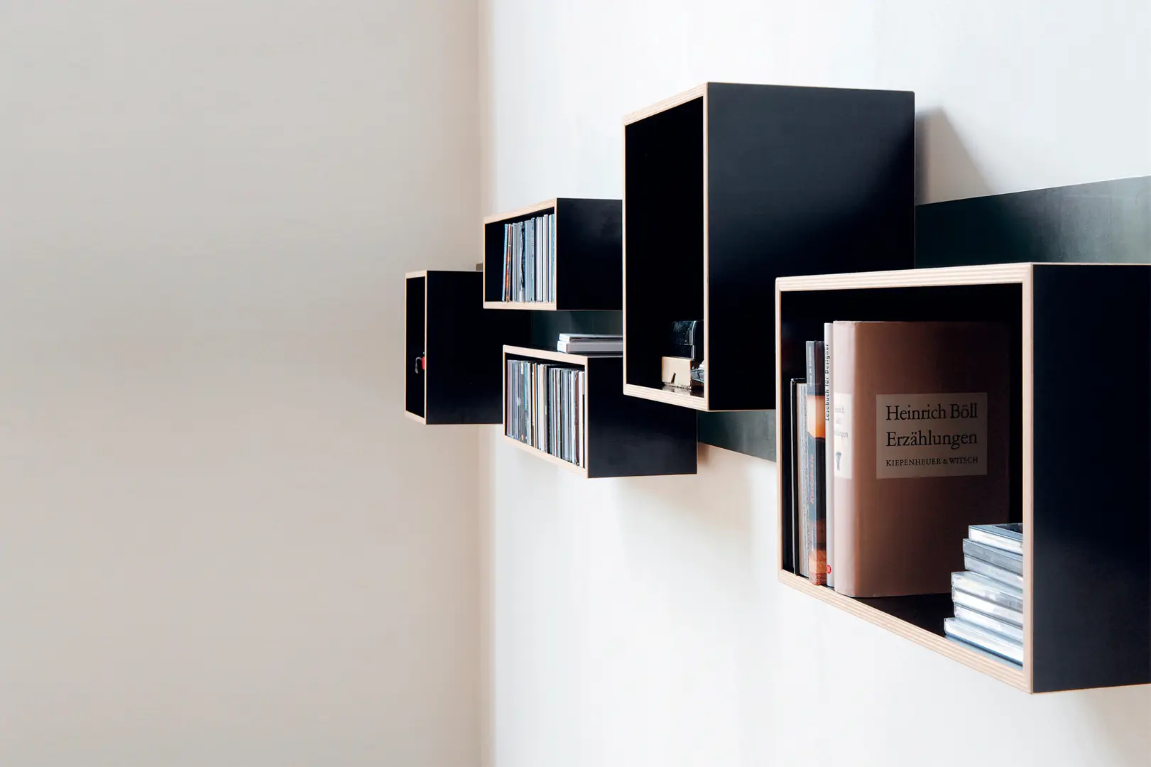 Bookcase Magnetique