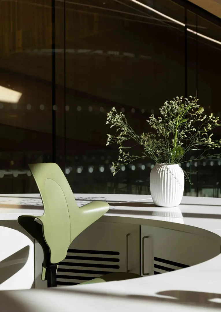 Poltroncina Capisco Puls 8020