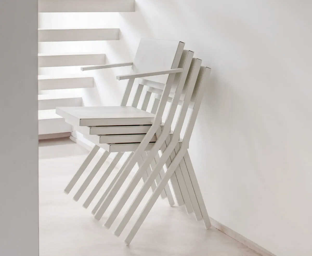 Chair Mia