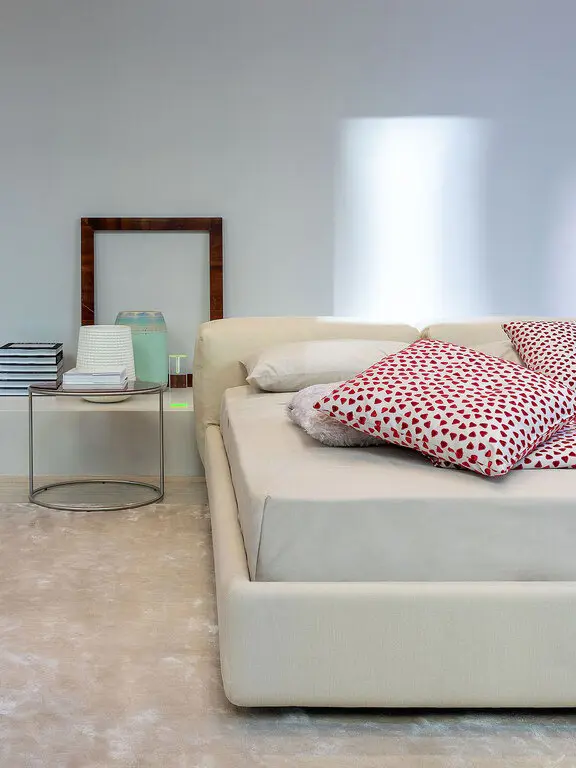 Bett Superoblong