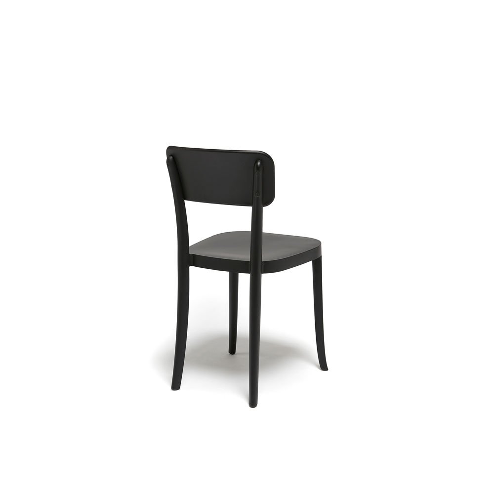 Sedia K. Chair