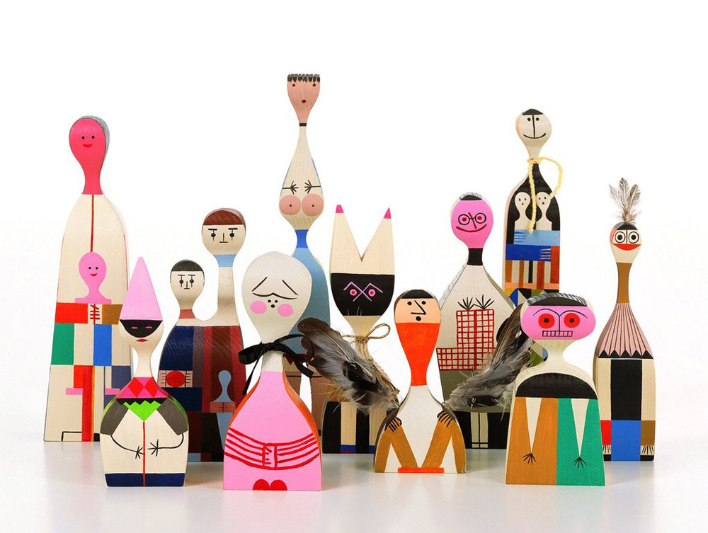 Figurines Wooden Dolls